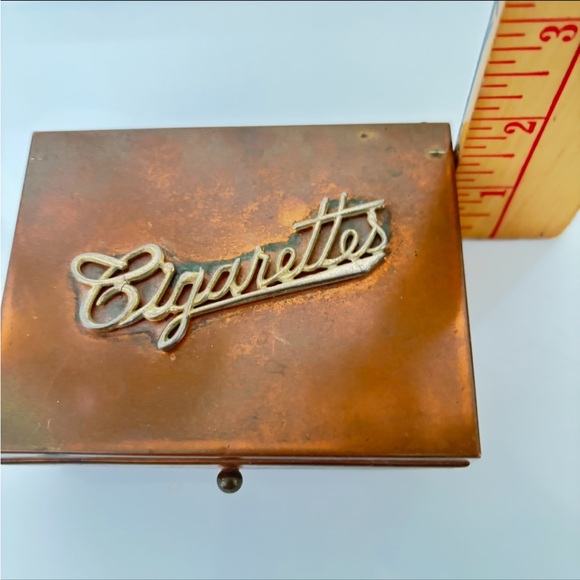 Antique Copper Felt Lined Cigarette Box ****SOLD **** - Picture 15 of 15